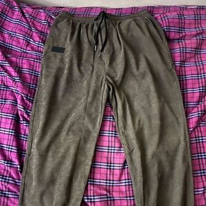 L size Joggers!